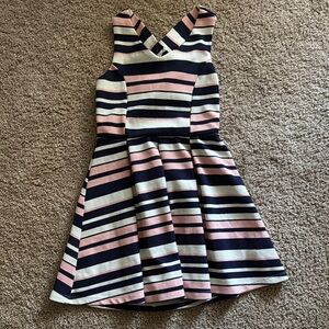 💜 3 for $10 Zunie Black and White Pleated Fit and Flare Dress